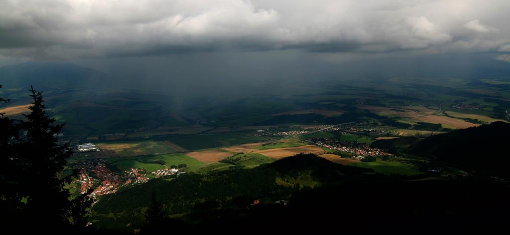 Penzion A Apartmany Moravica Liptovsky Jan Bagian luar foto